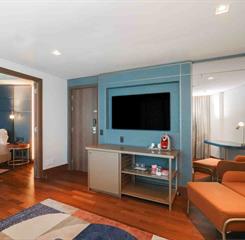 k1rru1_suite_executiva_king_pg (2).jpg