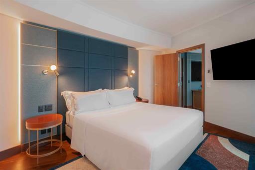 k1rru1_suite_executiva_king_pg (4).jpg