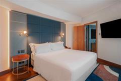 Suíte Executiva com Café da Manhã e Happy Hour no Lounge Executivo