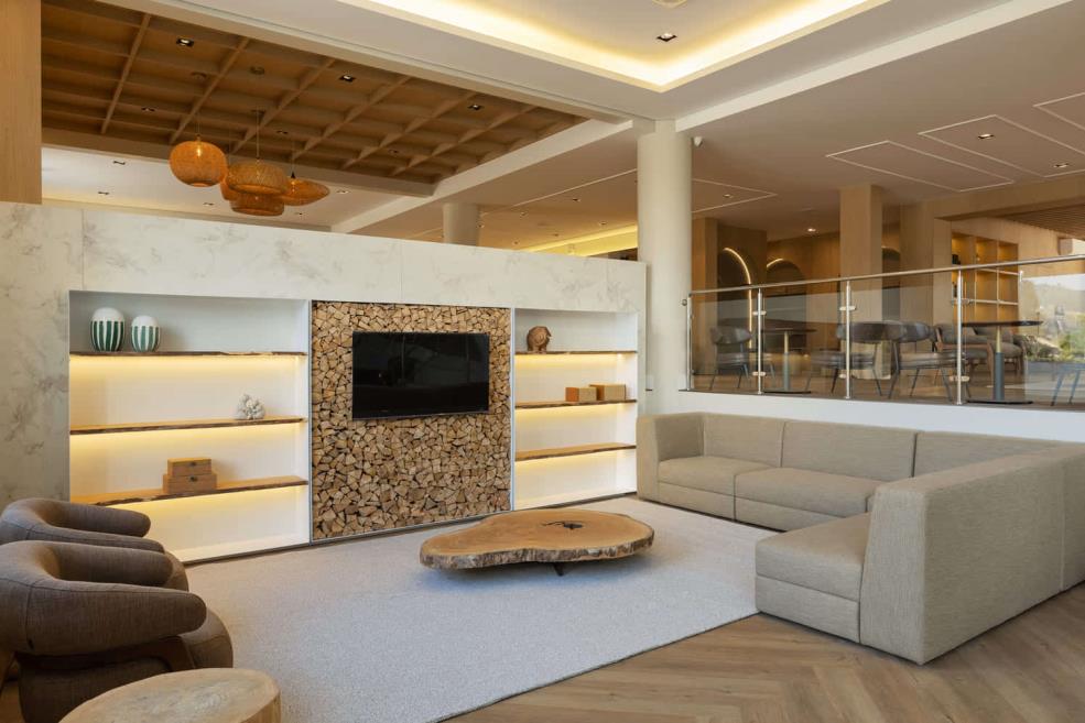 montissi - lobby (8).jpg