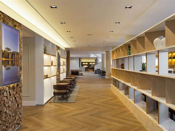 montissi - lobby (6).jpg