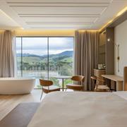 Suite Deluxe com Banheira