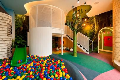 kids club 01.jpg