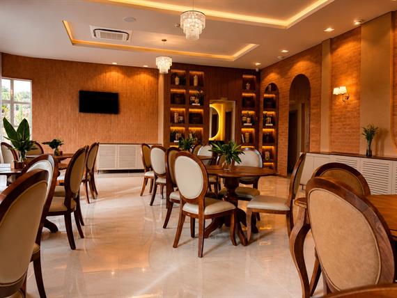 restaurante 01.jpg