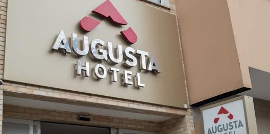 Samba Augusta Hotel