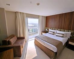 SUITE MASTER COM HIDRO - Frente Mar com Sala e Varanda - 1 cama de casal