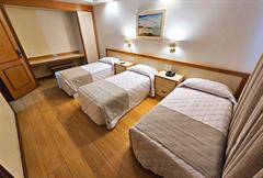 SUPERIOR TRIPLO TWIN - 3 camas de solteiro