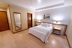 SUITE COM HIDRO - 1 cama de casal