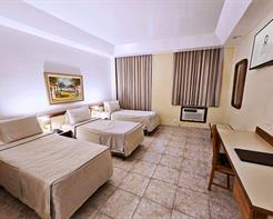 SUITE QUÁDRUPLA TWIN - 4 camas de solteiro