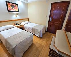 SUPERIOR - 2 camas de solteiro