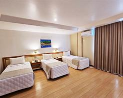 SUITE TRIPLA TWIN COM HIDRO - 3 camas de solteiro