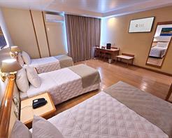 SUITE TRIPLA TWIN COM HIDRO - 3 camas de solteiro