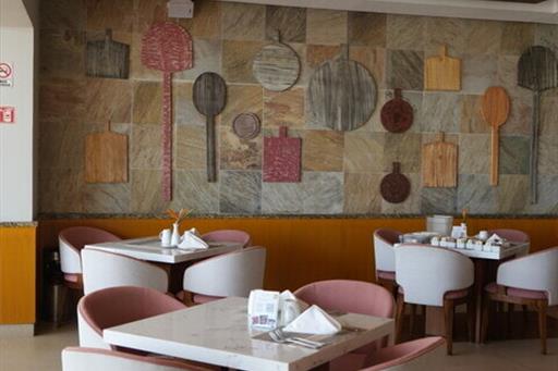 restaurant fisherman.jpg