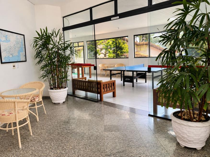 lobby1.jpg