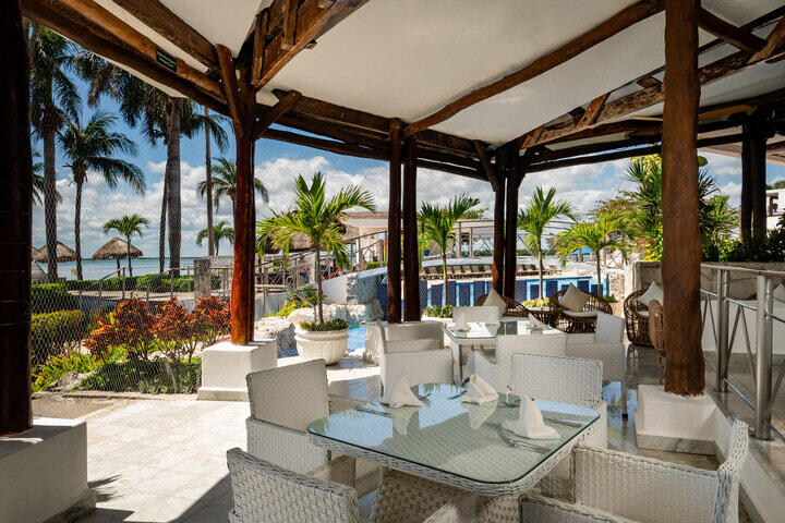 pergola terrace.jpg