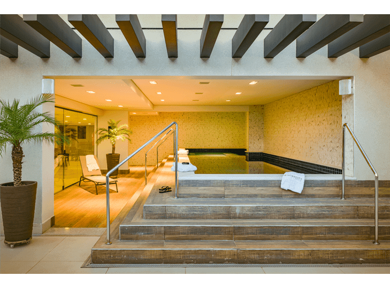 ANAPOLIS_PISCINA_HOTEL-02.png