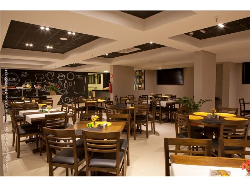 Restaurant.jpg