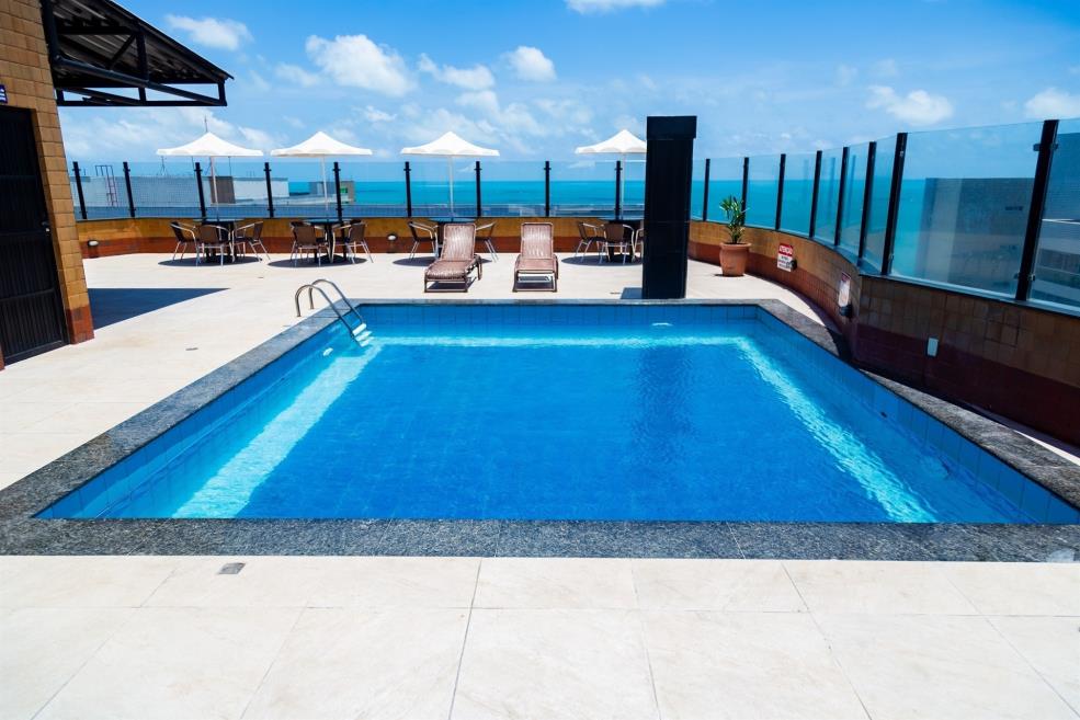 PISCINA.jpg