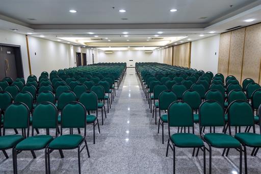 AUDITORIO PARA ATE 600 PESSOAS.jpg