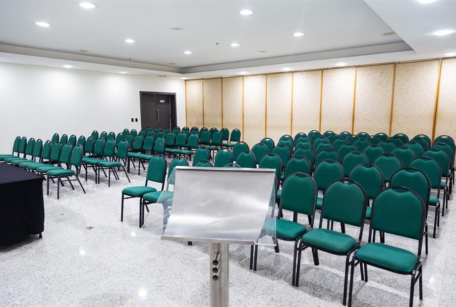 SALA EM AUDITORIO (2).jpg