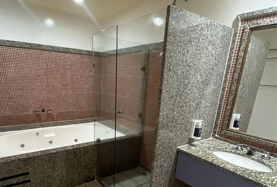 img_2804 (2) (1).jpg