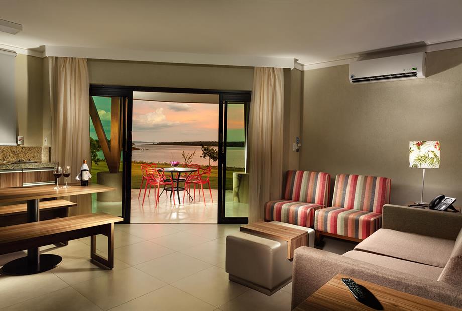 Bangalô - Sala - Varanda.jpg