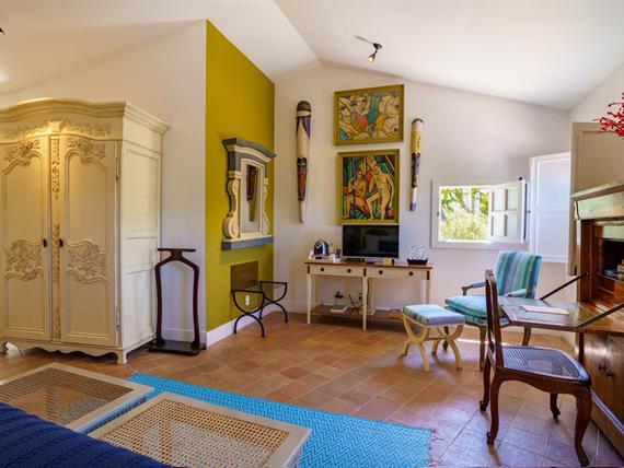 19 - premium_easy-resize.com.jpg