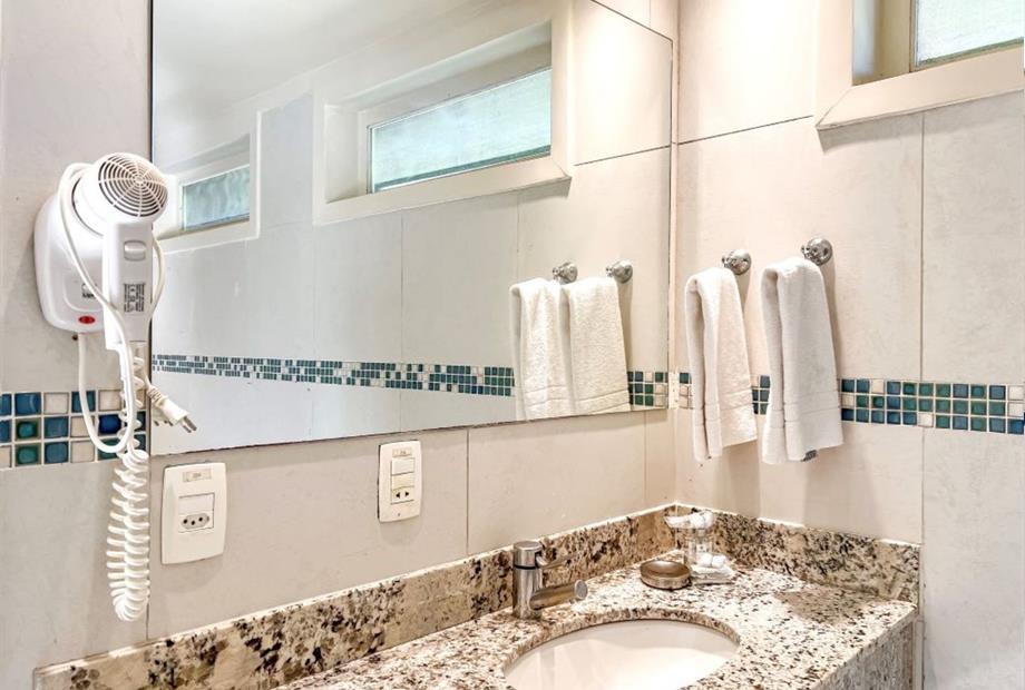 suíte - w.c. 1 - my hotel.jpg