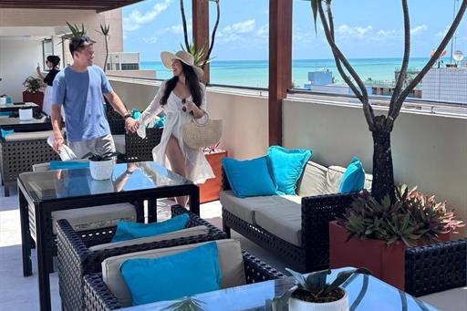 omnibees piscina 3.jpg