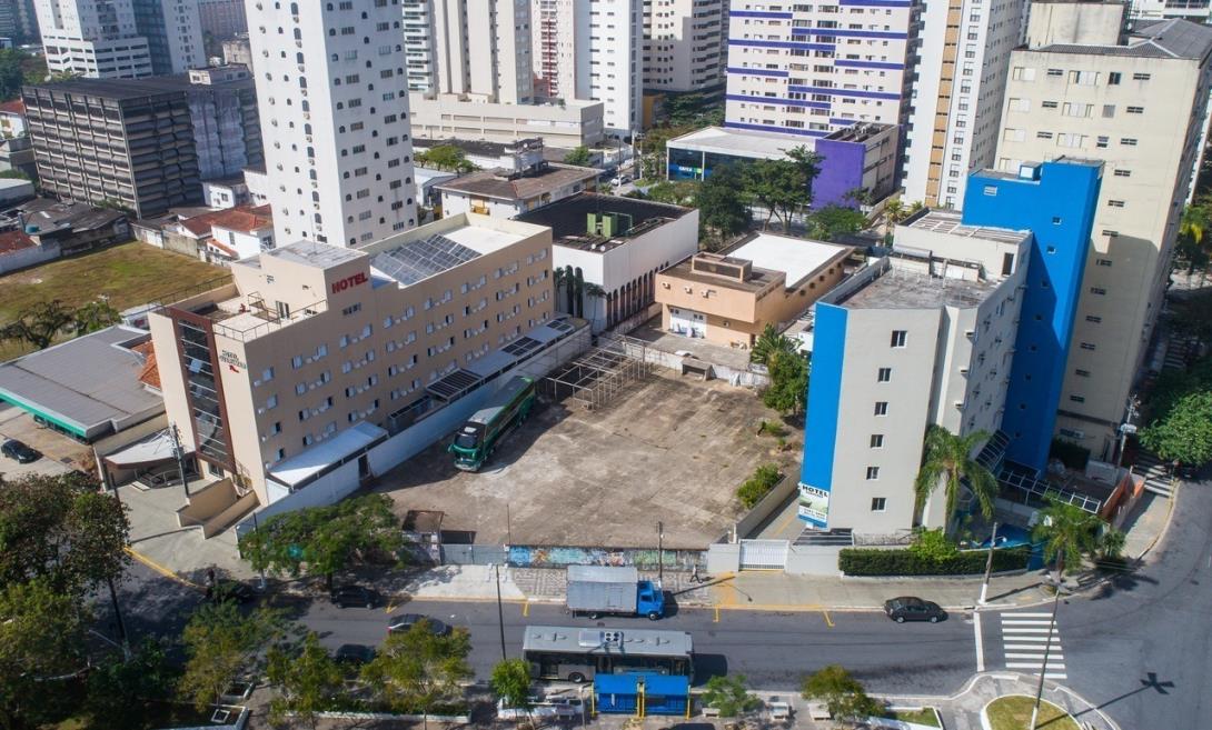 Fachada 2 Hotel_Easy-Resize.com.jpg