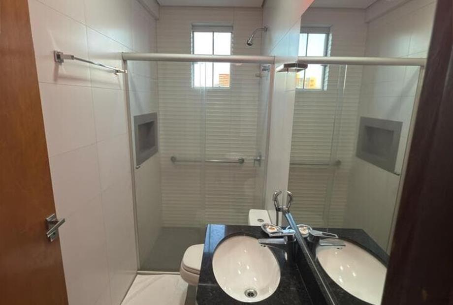 whatsapp image 2025-04-10 at 18.02.33 (1).jpeg