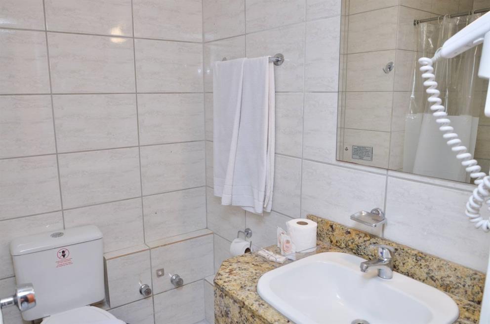 BANHEIRO STANDARD (1).jpg