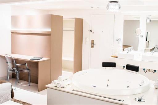 whatsapp image 2023-11-03 at 4.28.14 pm.jpeg