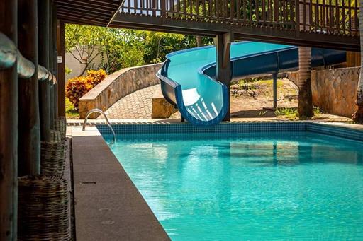 Piscina do tubogã.jpg