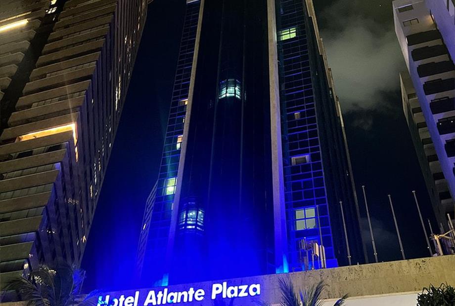 2.7. noturna atlante plaza 02.jpg