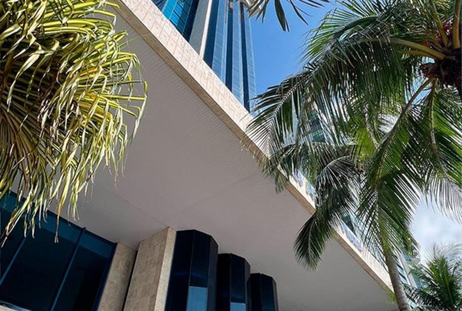 2.2. entrada hotel atlante plaza.jpg