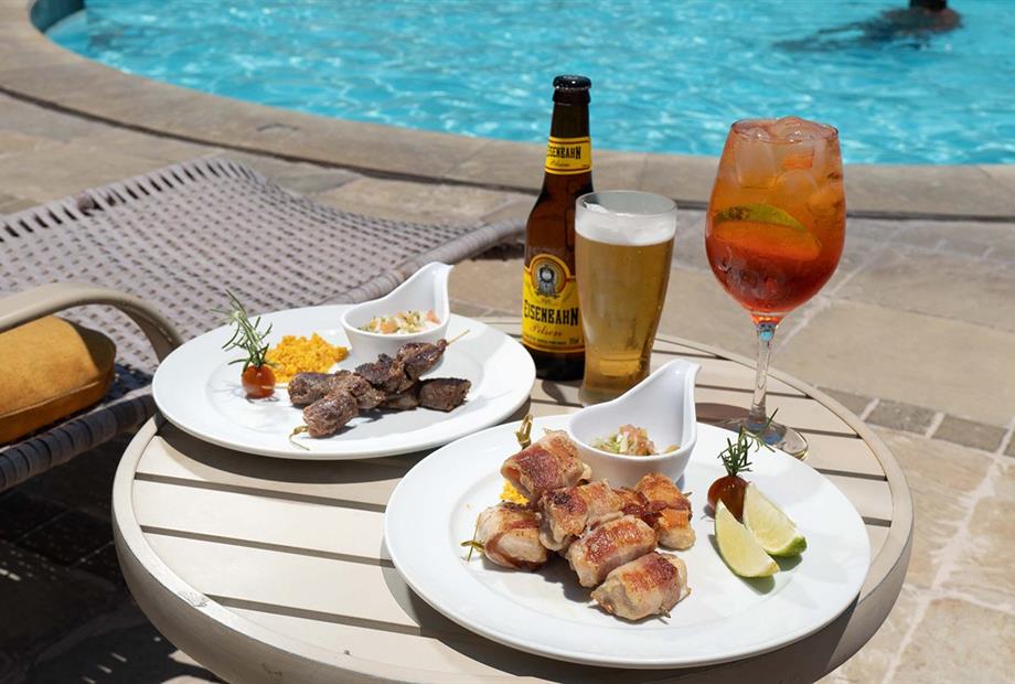 6.38. bar da piscina petiscos atlante plaza.jpg