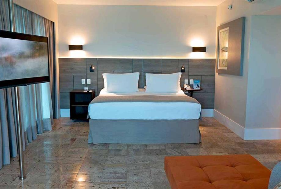 3. suíte no hotel atlante plaza.jpg