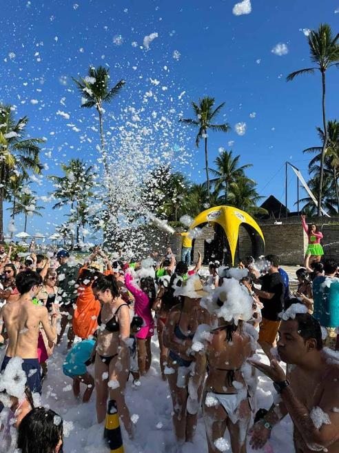 3.14. festa da espuma.jpg