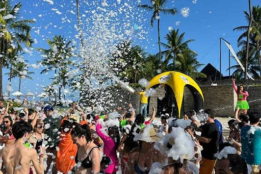 3.14. festa da espuma.jpg