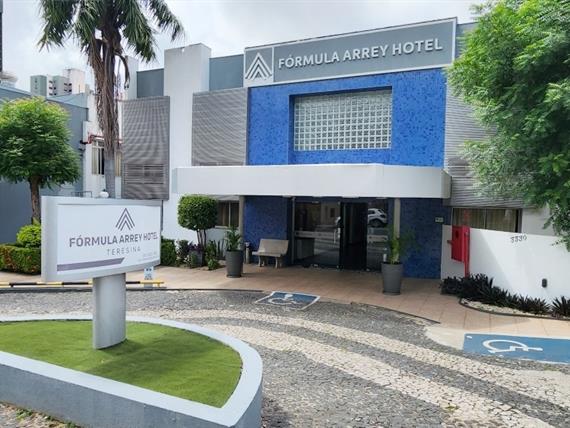 fachada - fórmula.jpg