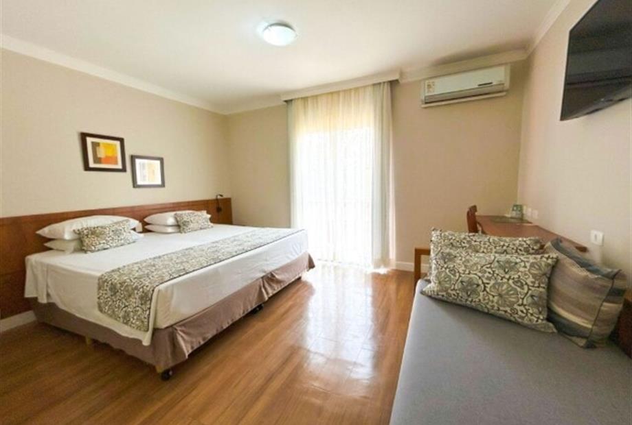 luxo c varanda (2).jpg