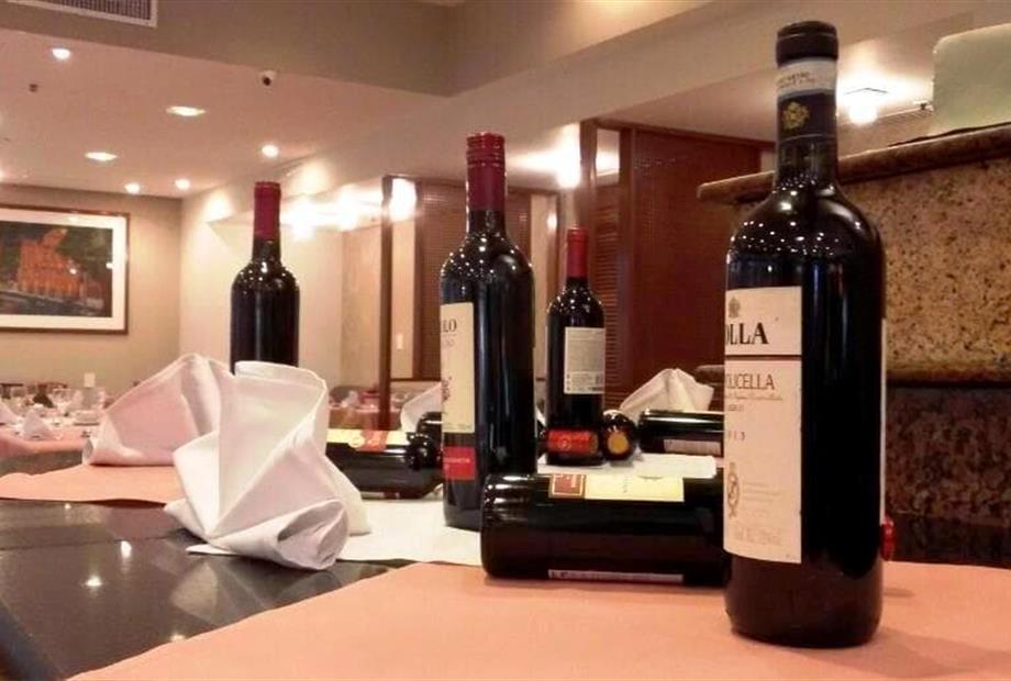 restaurante açaí.jpg