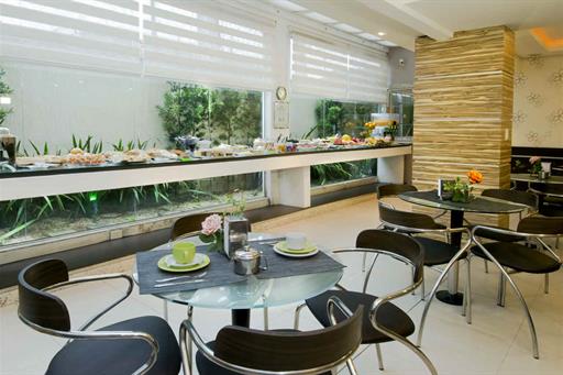 Salão café da manhã.jpg