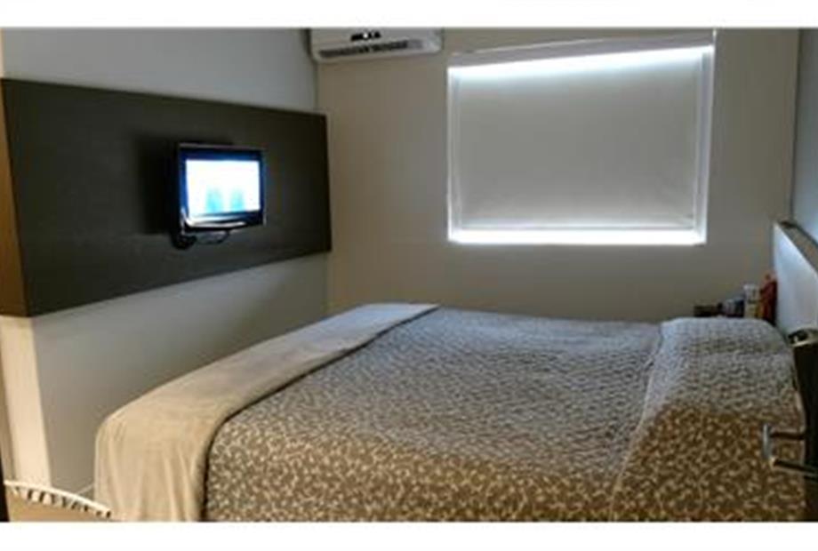 Duplo com cama King Size