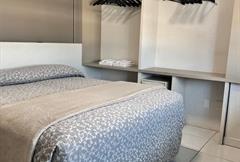 Duplo Standard com 1 Cama de Casal