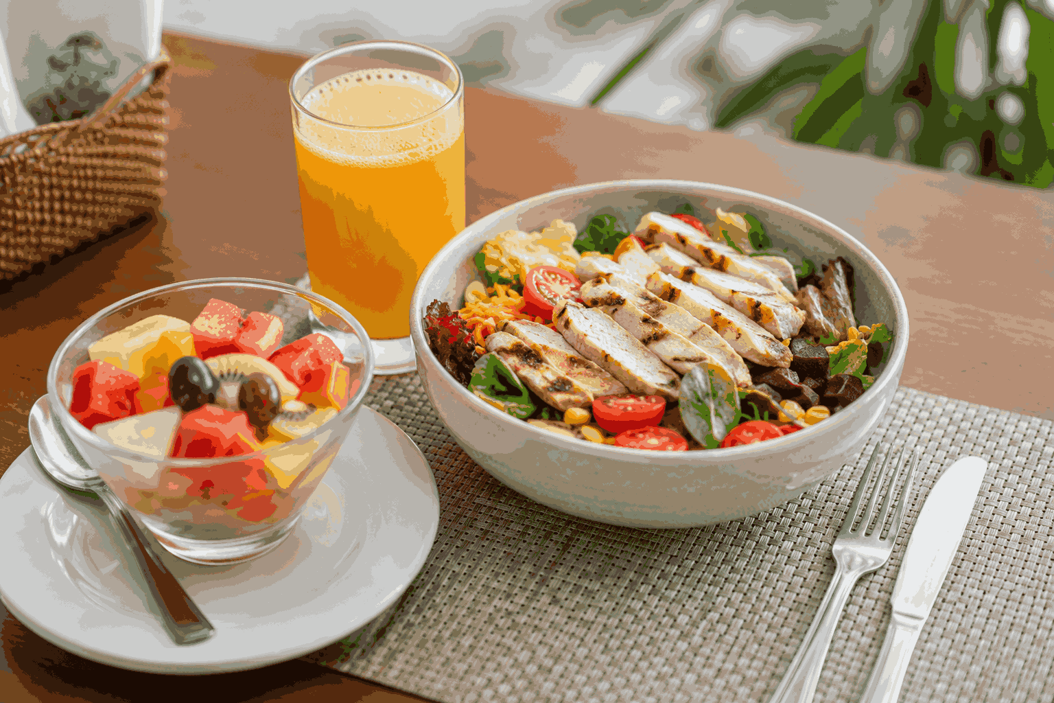 COMBO 01 - Salada com Proteína (Das 13h as 21h)