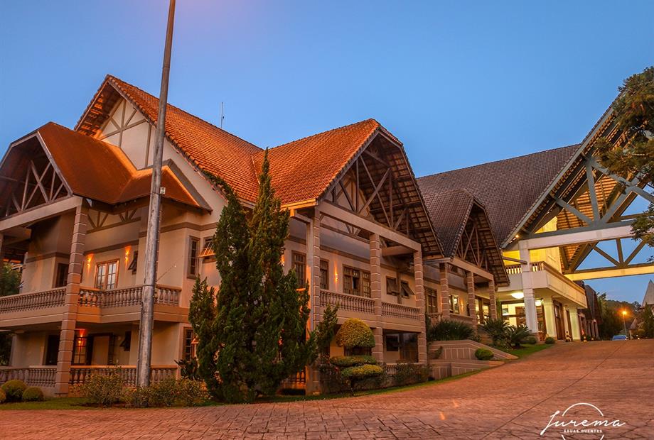 Ala Master Hotel externa.jpg