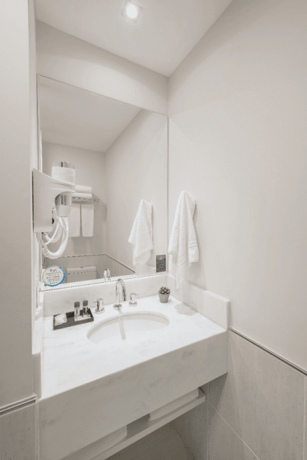 Cidade-Baixa-Apartamento-Standard-Banheiro.png