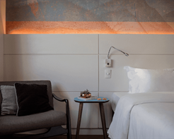 Luxo Quádruplo - 1 Cama Queen e 2 Camas Solteiro